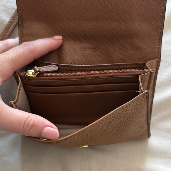 Coach Brown Crossbody Bag - Picture 3 of 3